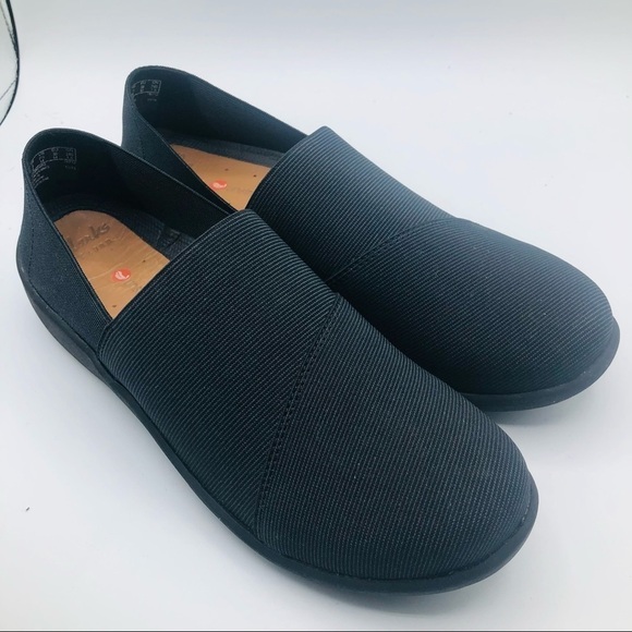 Clarks unstructured charcoal gray women’s slip on loafers size 7.5 - Picture 1 of 9